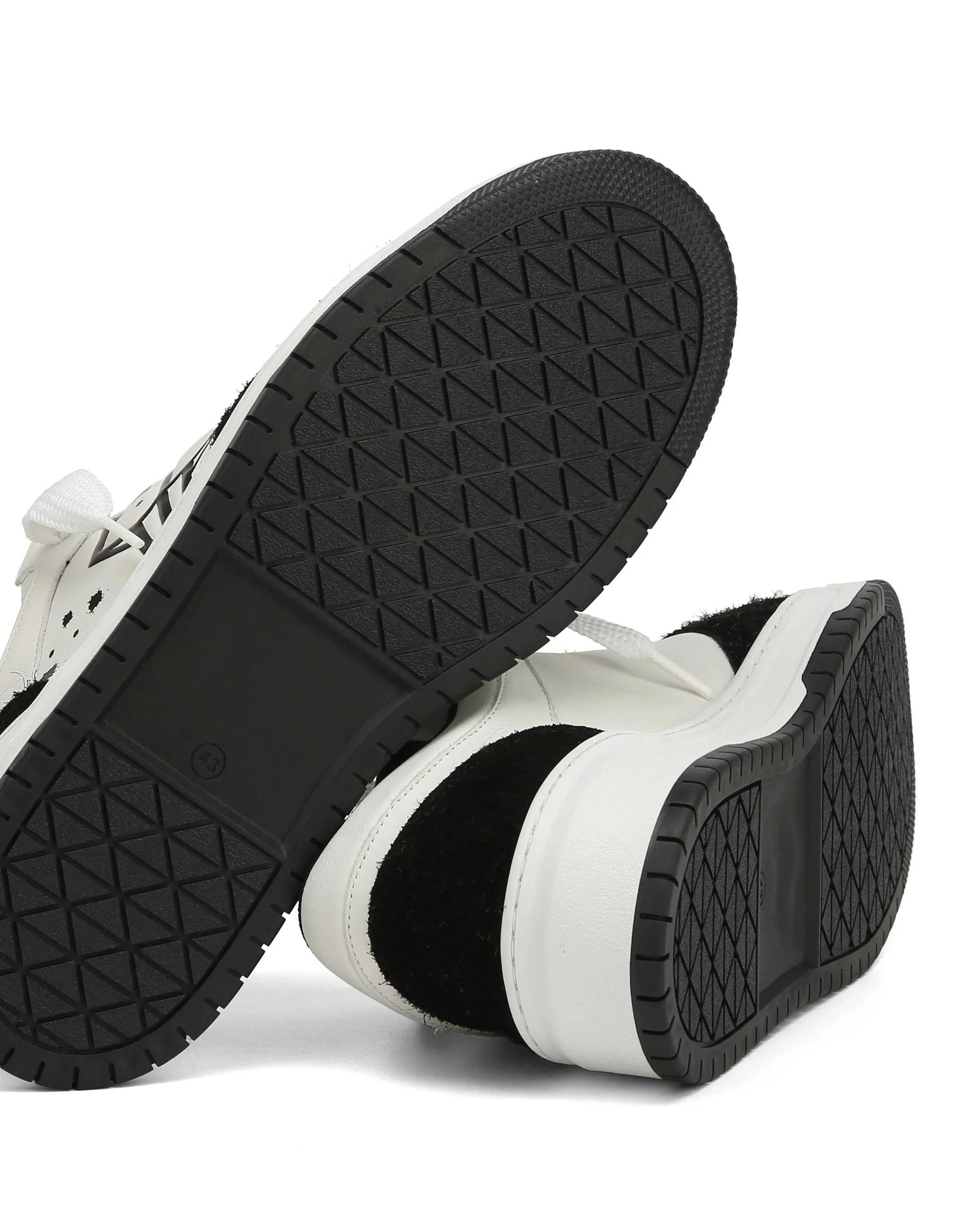 Cm-00 White/Black<Naked Wolfe Best
