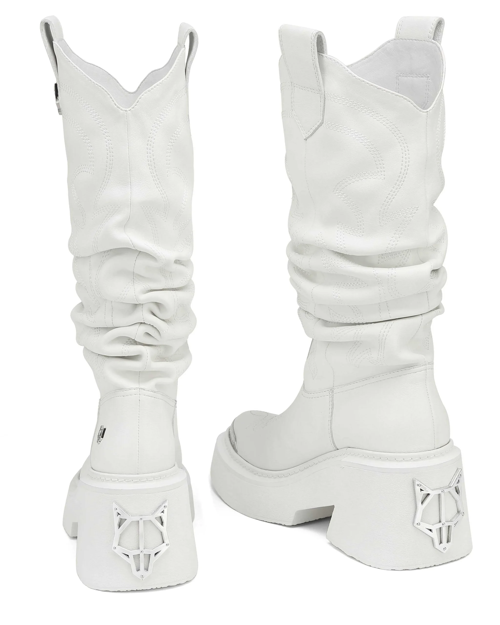 Stable White<Naked Wolfe Hot