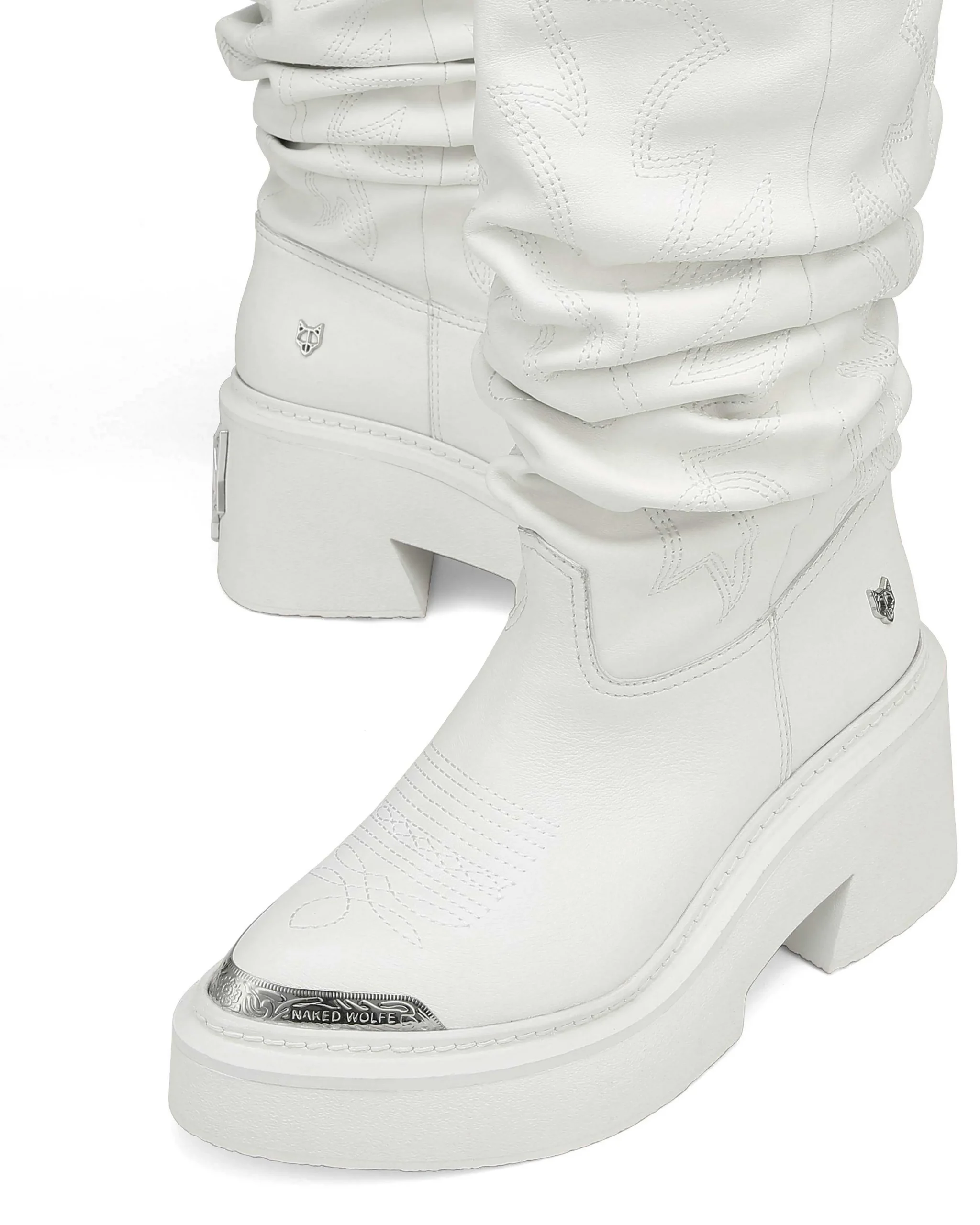 Stable White<Naked Wolfe Hot