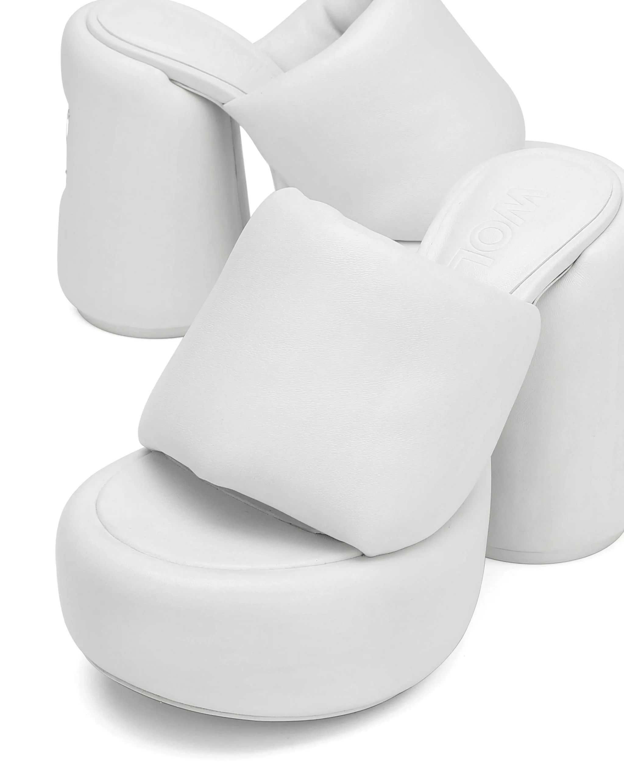 Wow White<Naked Wolfe Shop